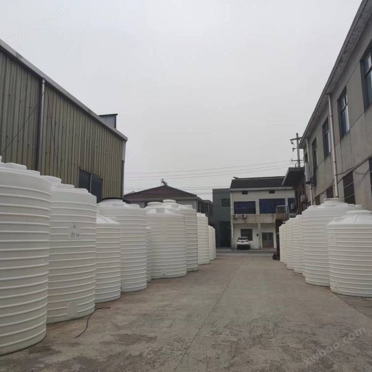 集安市滚塑塑料水箱 10吨***塑料水箱工地使用